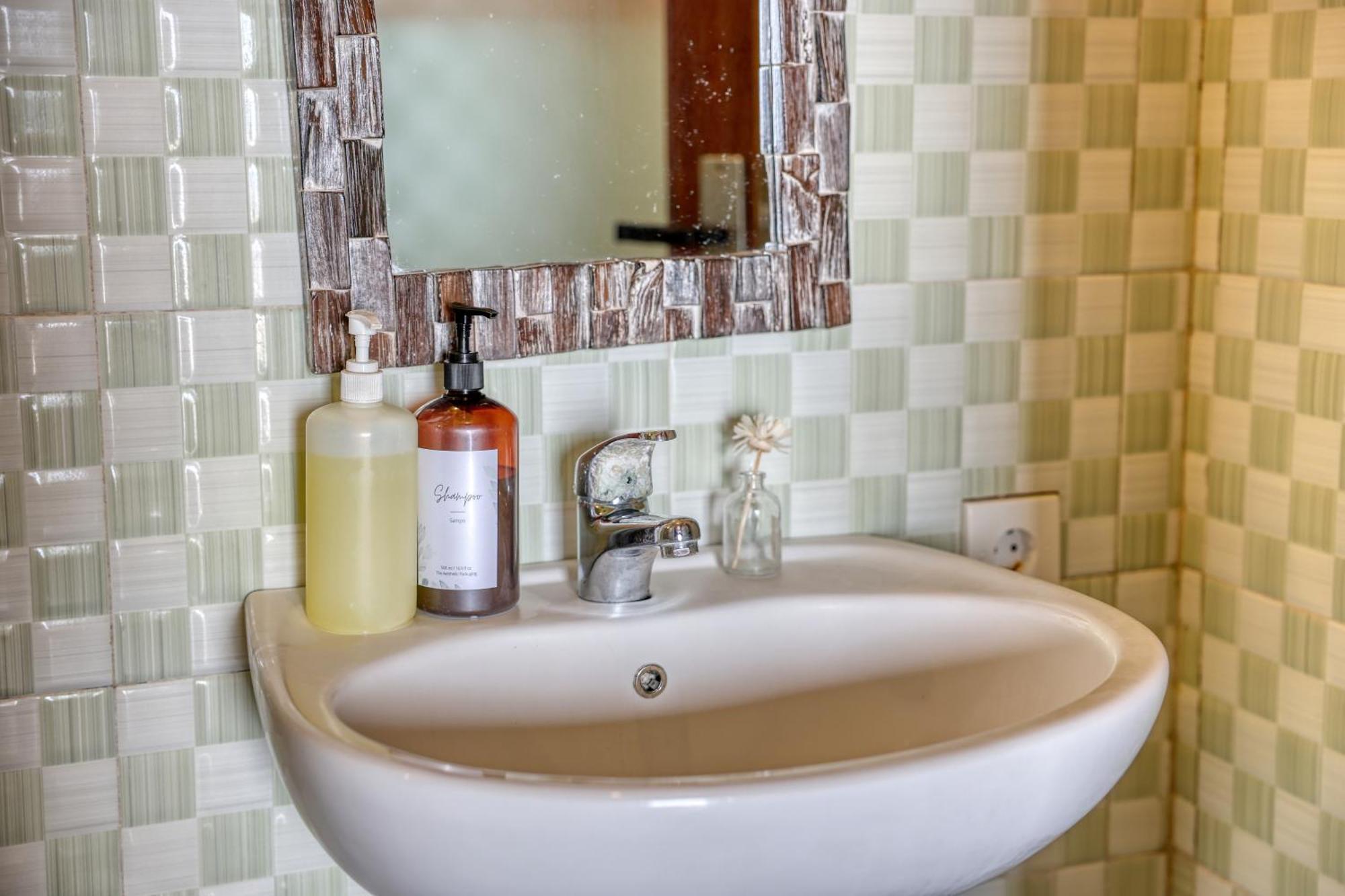 Penida La Casa Cottage Batununggul Pokój zdjęcie